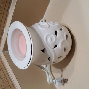 Electric scented wax burner